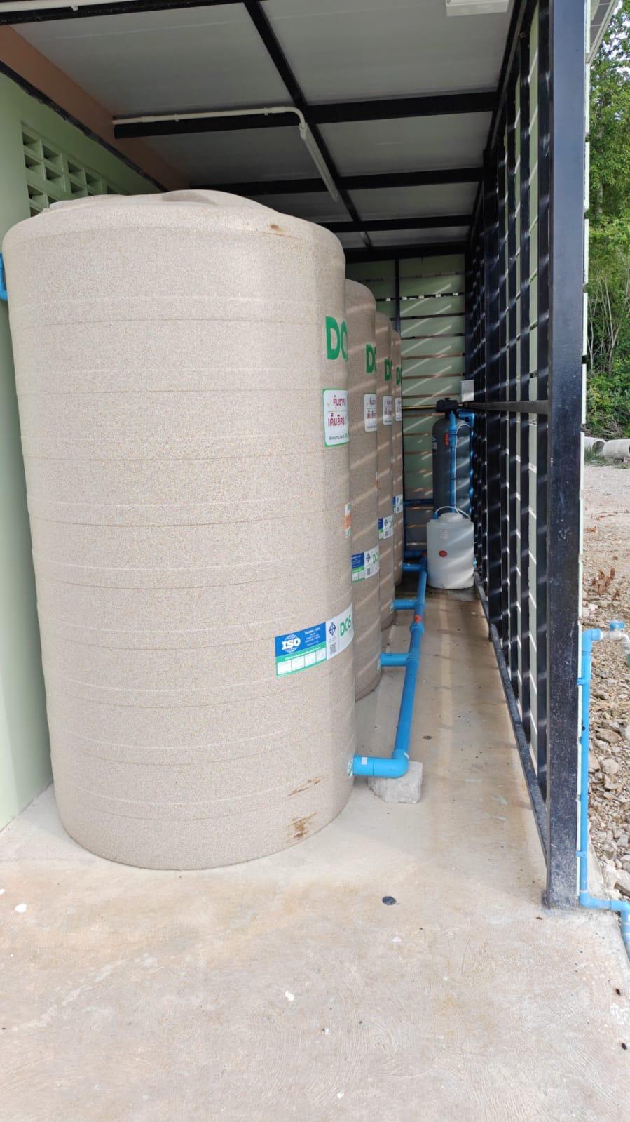 Water storage tanks and filtration system